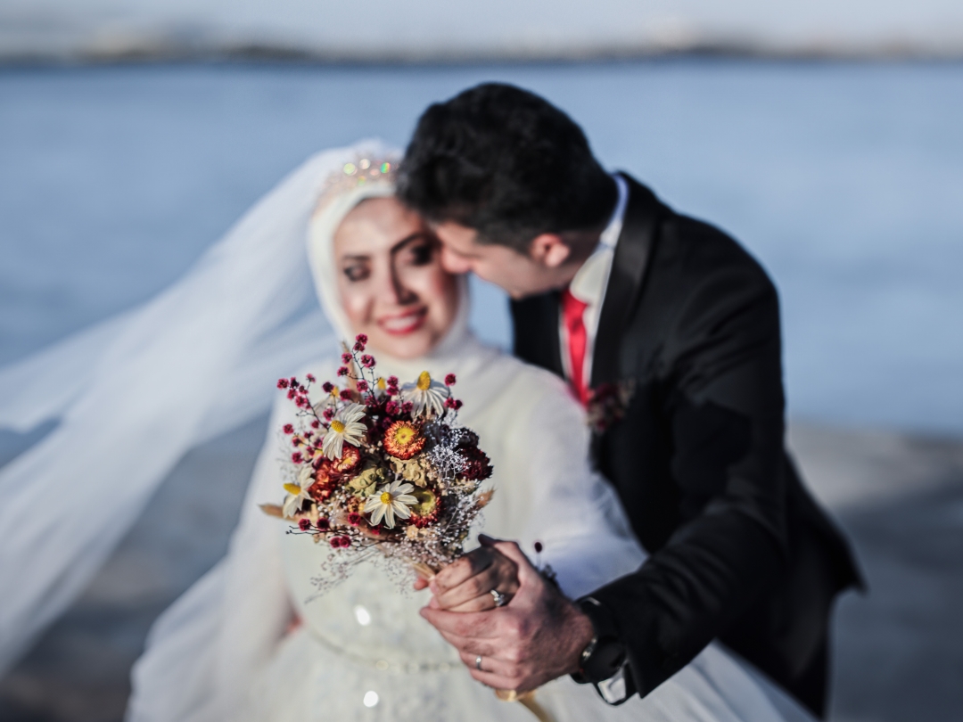 brut and groom kissing - Hamid Afzali – Hochzeitsfotograf und Hochzeitsvideograf